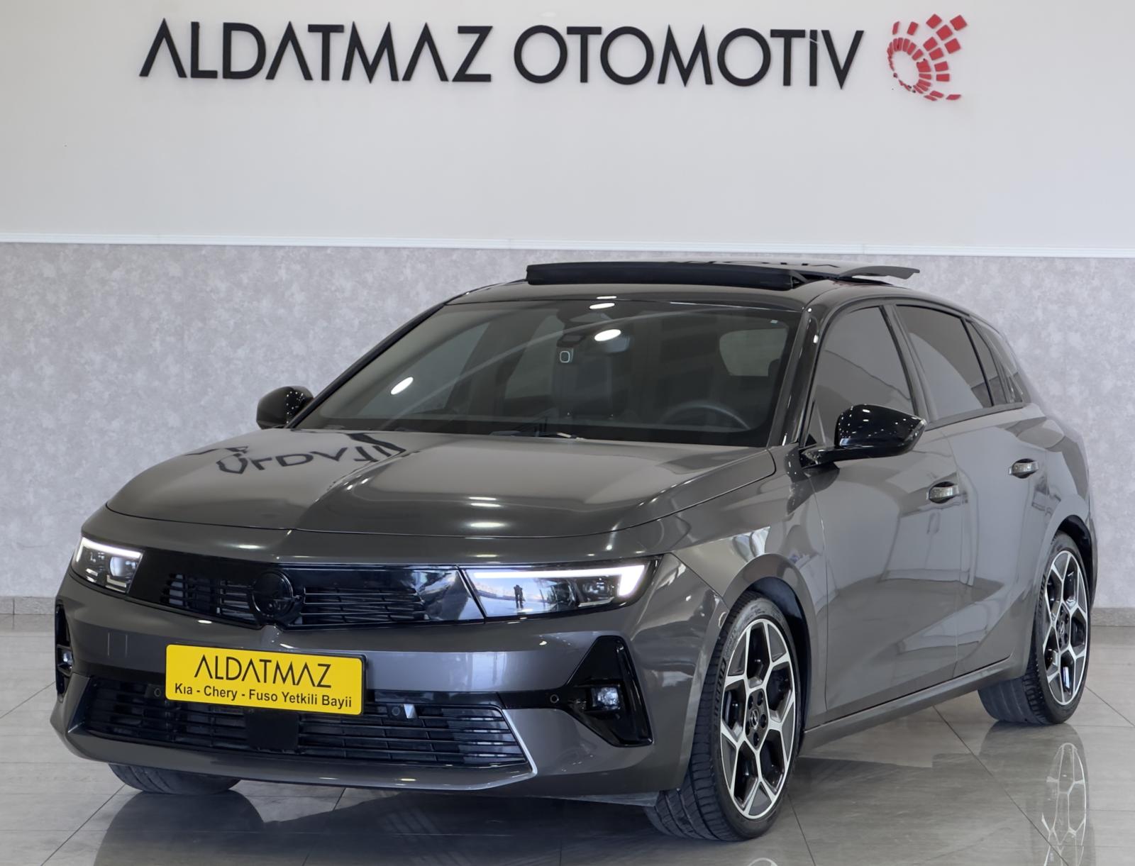 Opel Astra 1.2 T GS Line