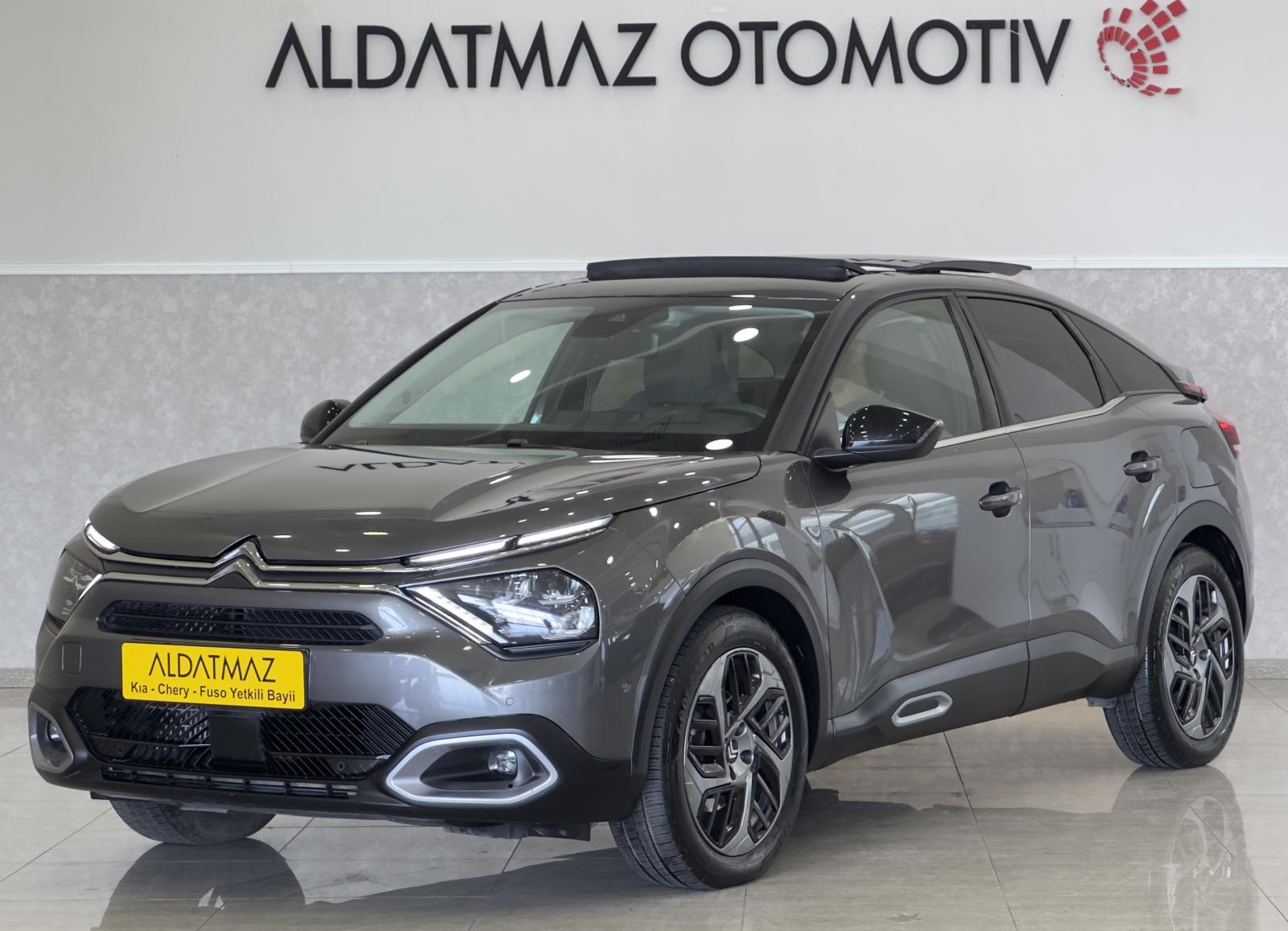 Citroen C4 1.2 PureTech SHINE BOLD