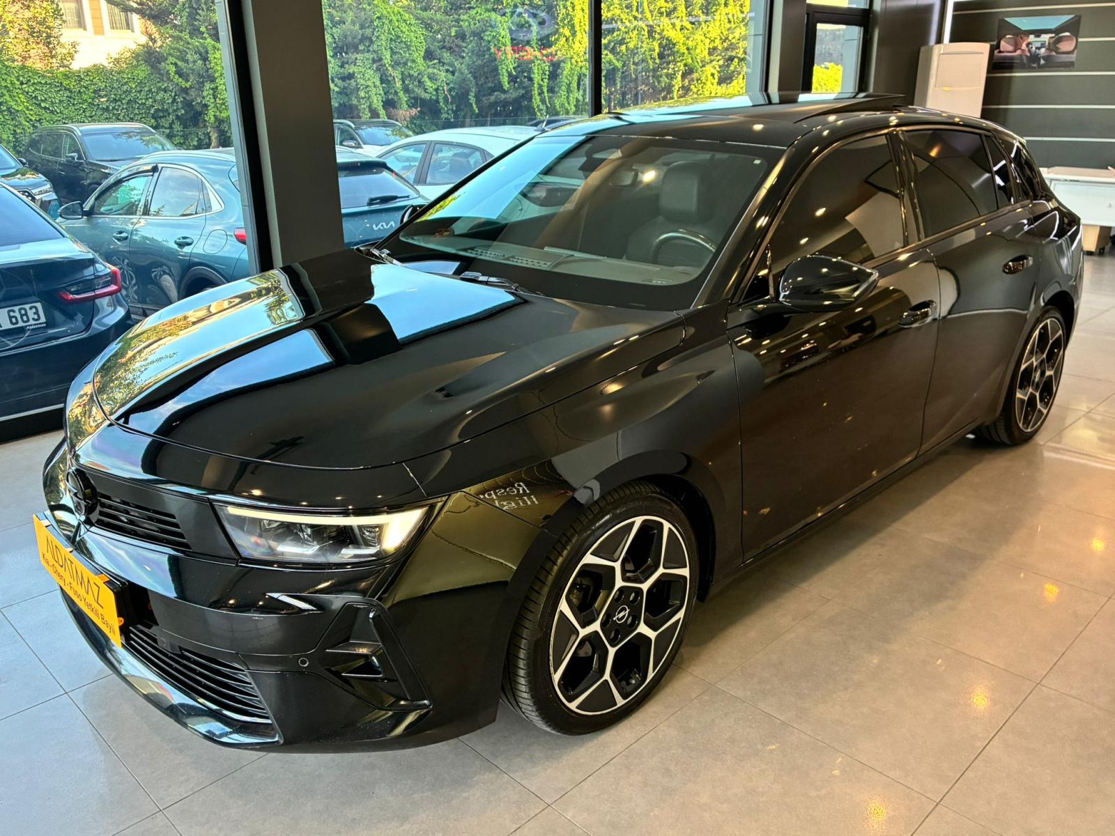 Opel Astra 1.2 T GS Line
